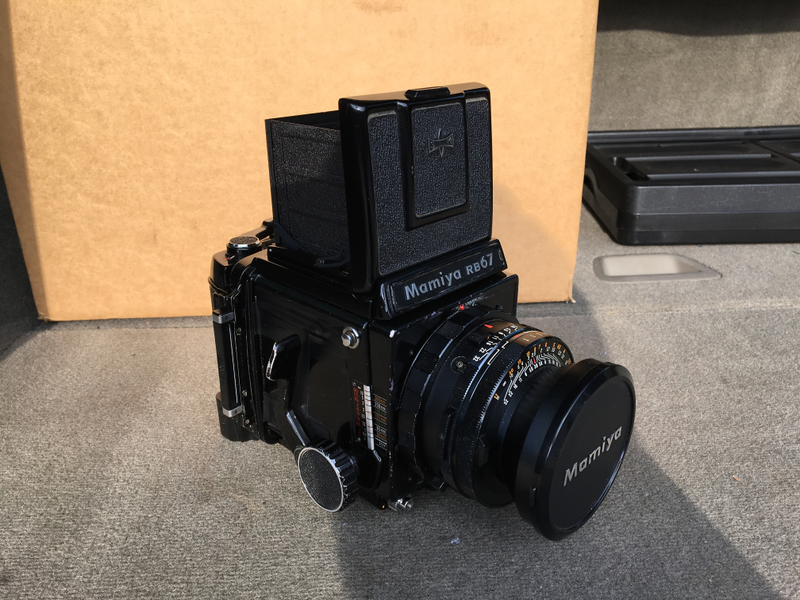 Illustration for article titled I didn’t need another camera. But here I am, with another camera.